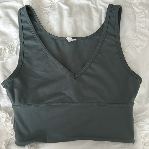 green tank top - Picture 2 of 2